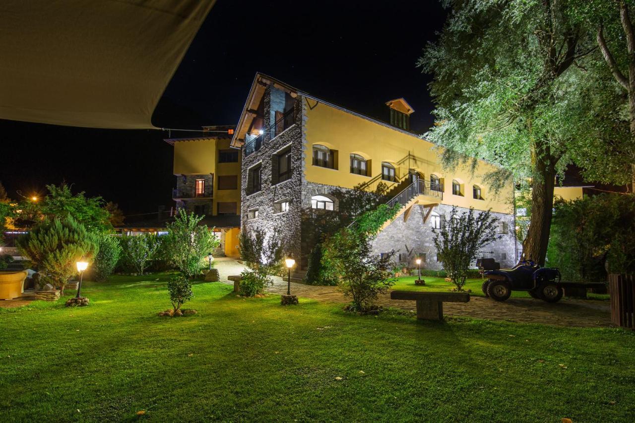 Hotel Restaurant Castellarnau Escalo Luaran gambar